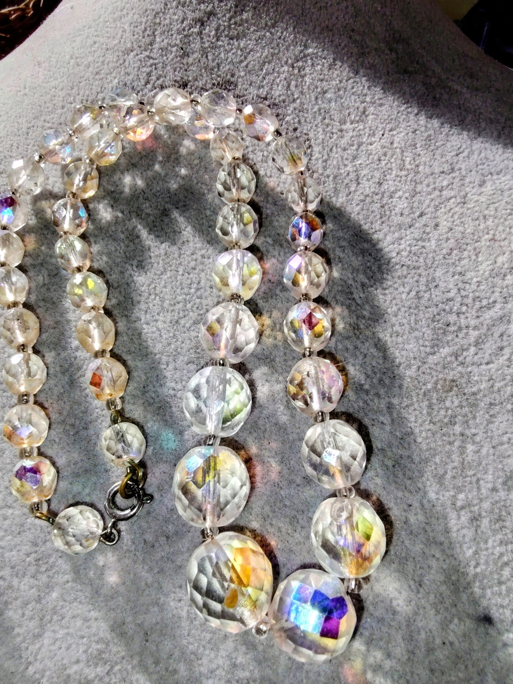 1950-60s Crystal Aurora Borealis Faceted Graduated Bead Necklace 16"